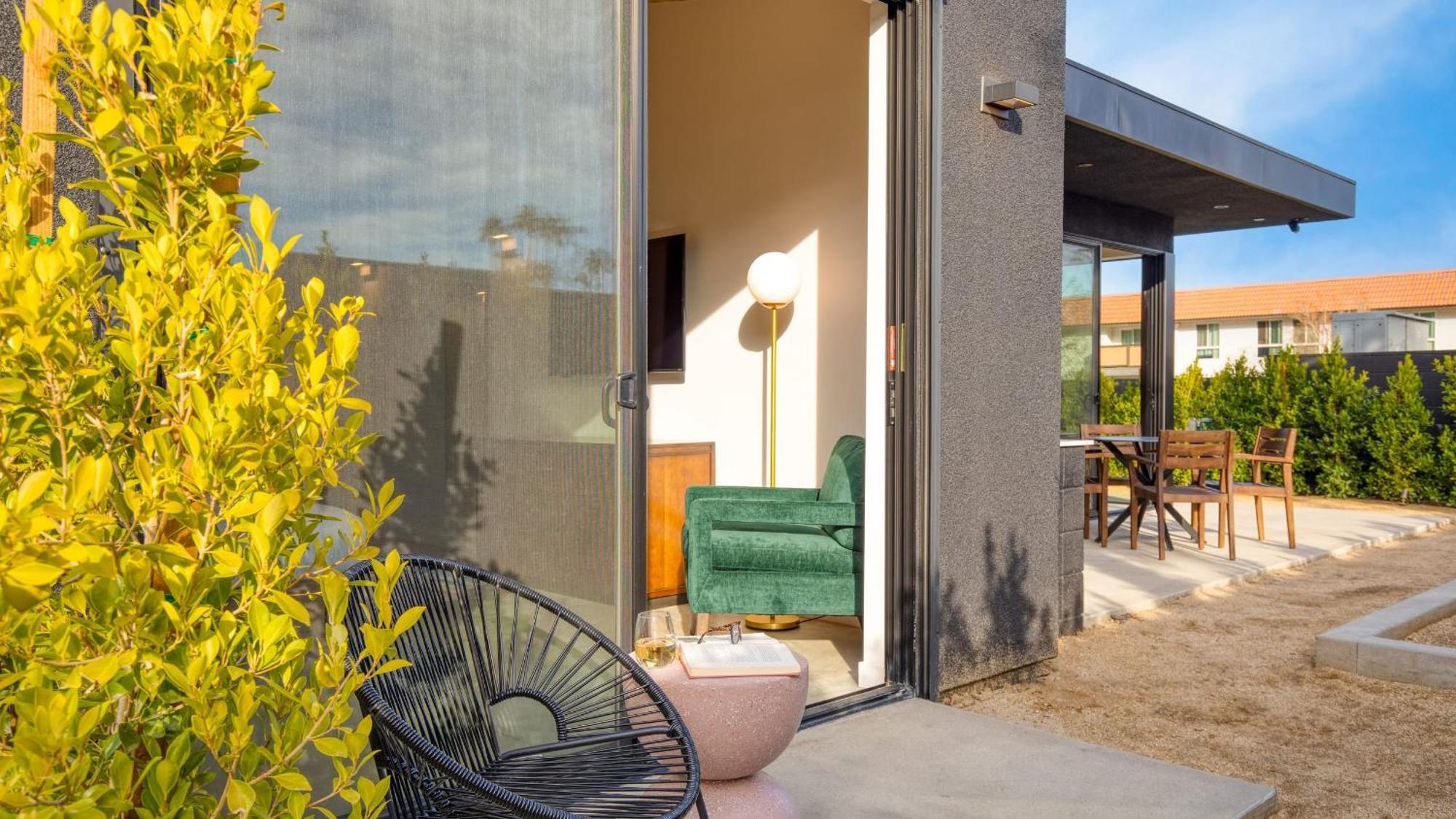 One-Bedroom Suite